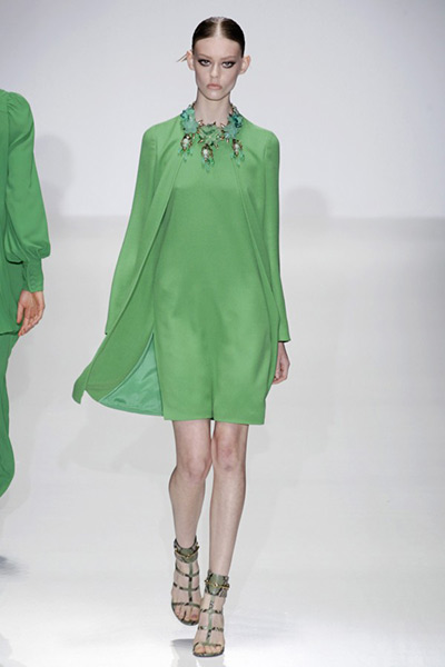 Pantone-Colour-of-the-Year-Emerald-2013-Gucci-2-600x900